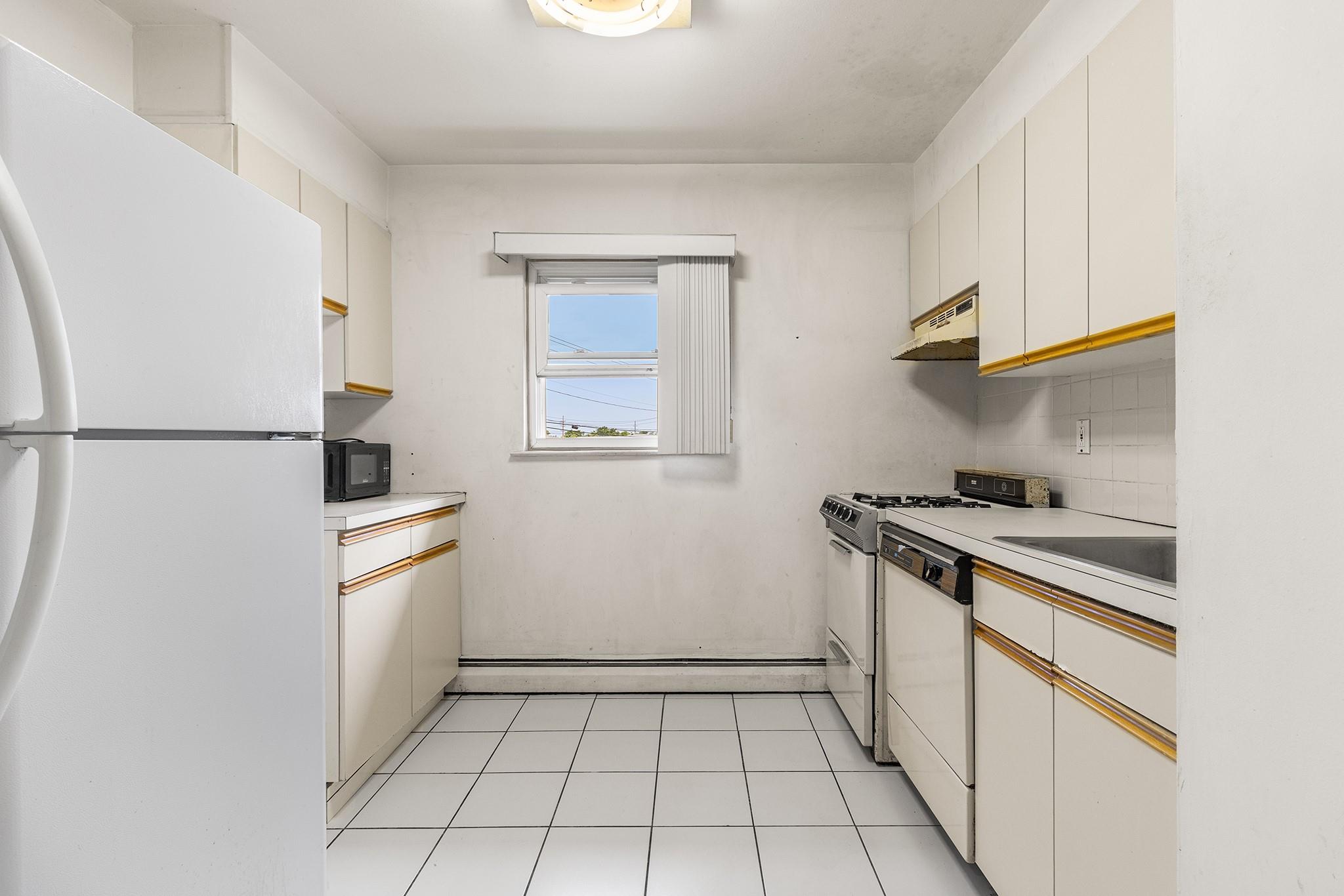 490 Main Street # A7, Farmingdale, NY 11735