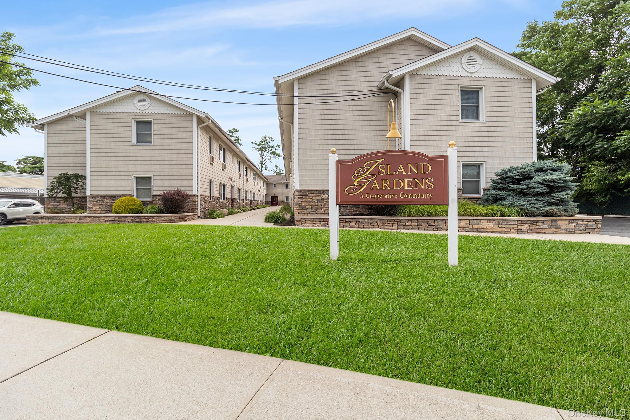 490 Main Street # A7, Farmingdale, NY 11735