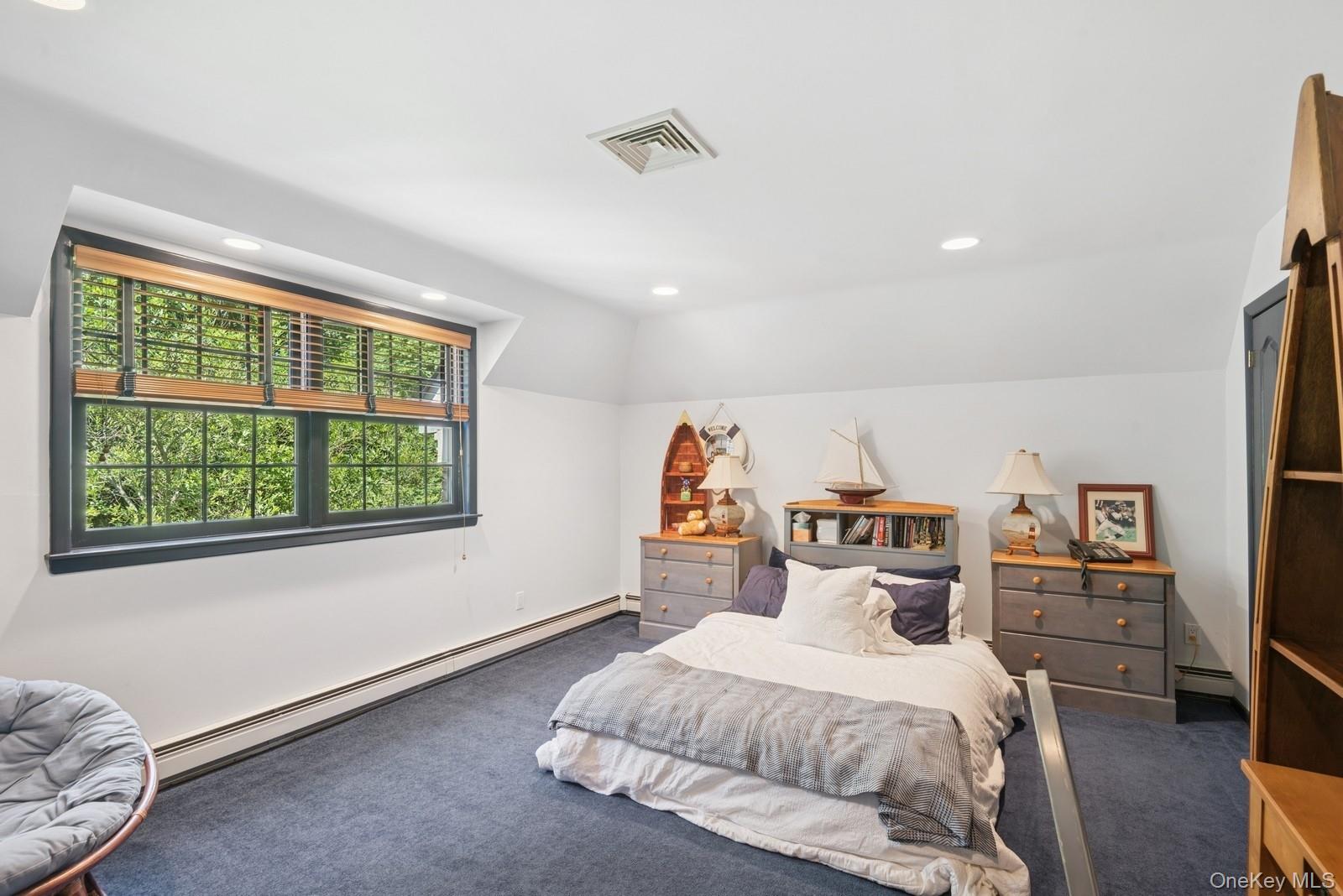 9 Swan Place, Nissequogue, NY 11780