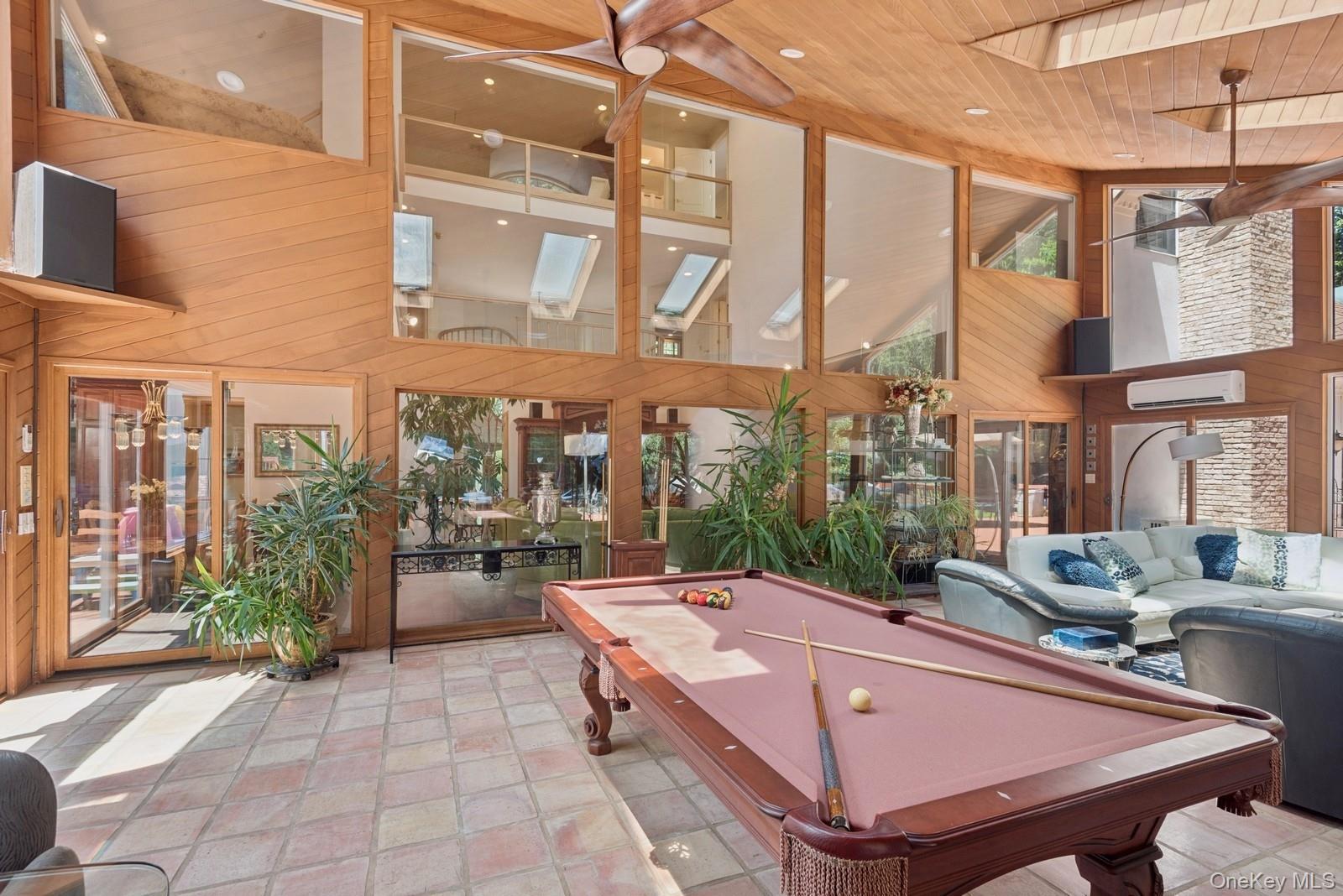 9 Swan Place, Nissequogue, NY 11780