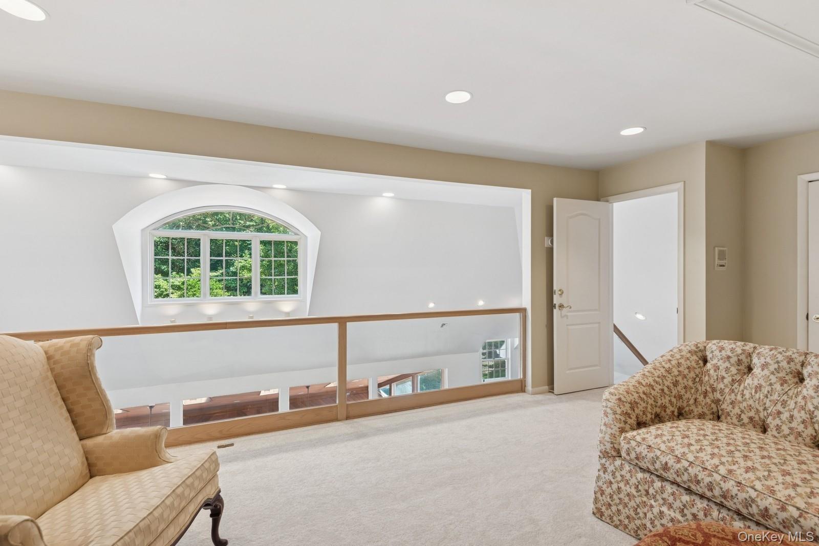 9 Swan Place, Nissequogue, NY 11780