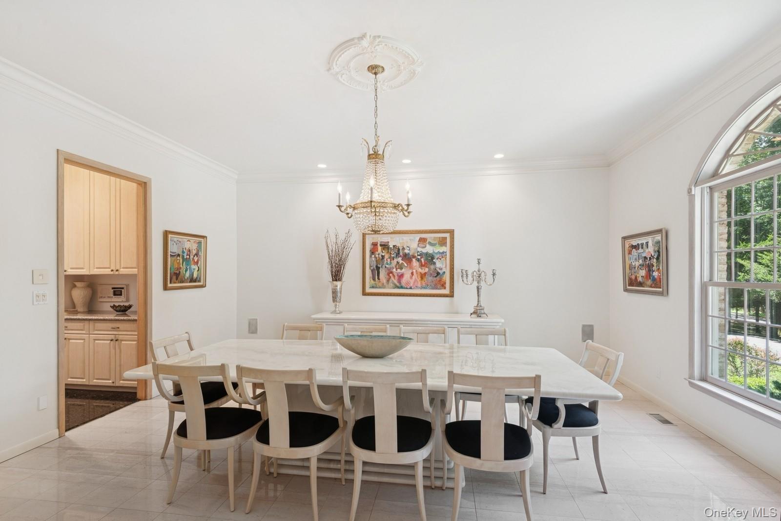 9 Swan Place, Nissequogue, NY 11780