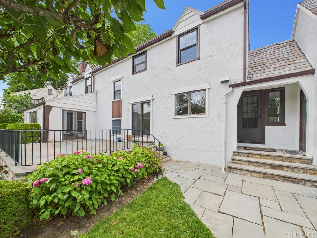 75 Lord Kitchener Road, New Rochelle, NY 10804