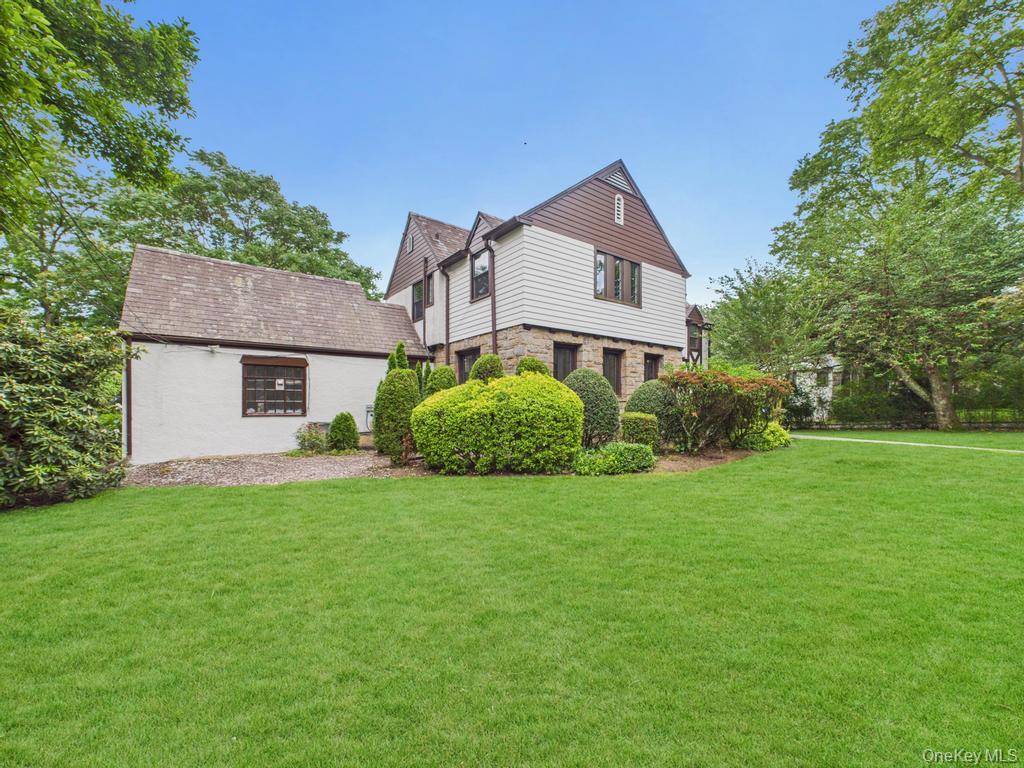 75 Lord Kitchener Road, New Rochelle, NY 10804