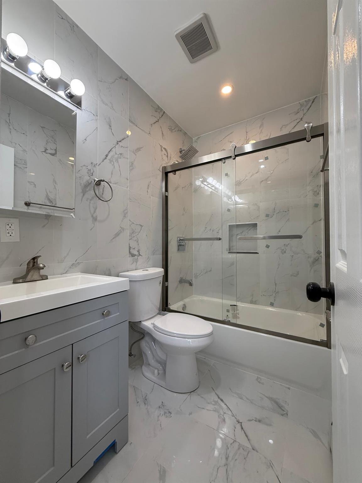 14632 Huxley Street, Rosedale, NY 11422