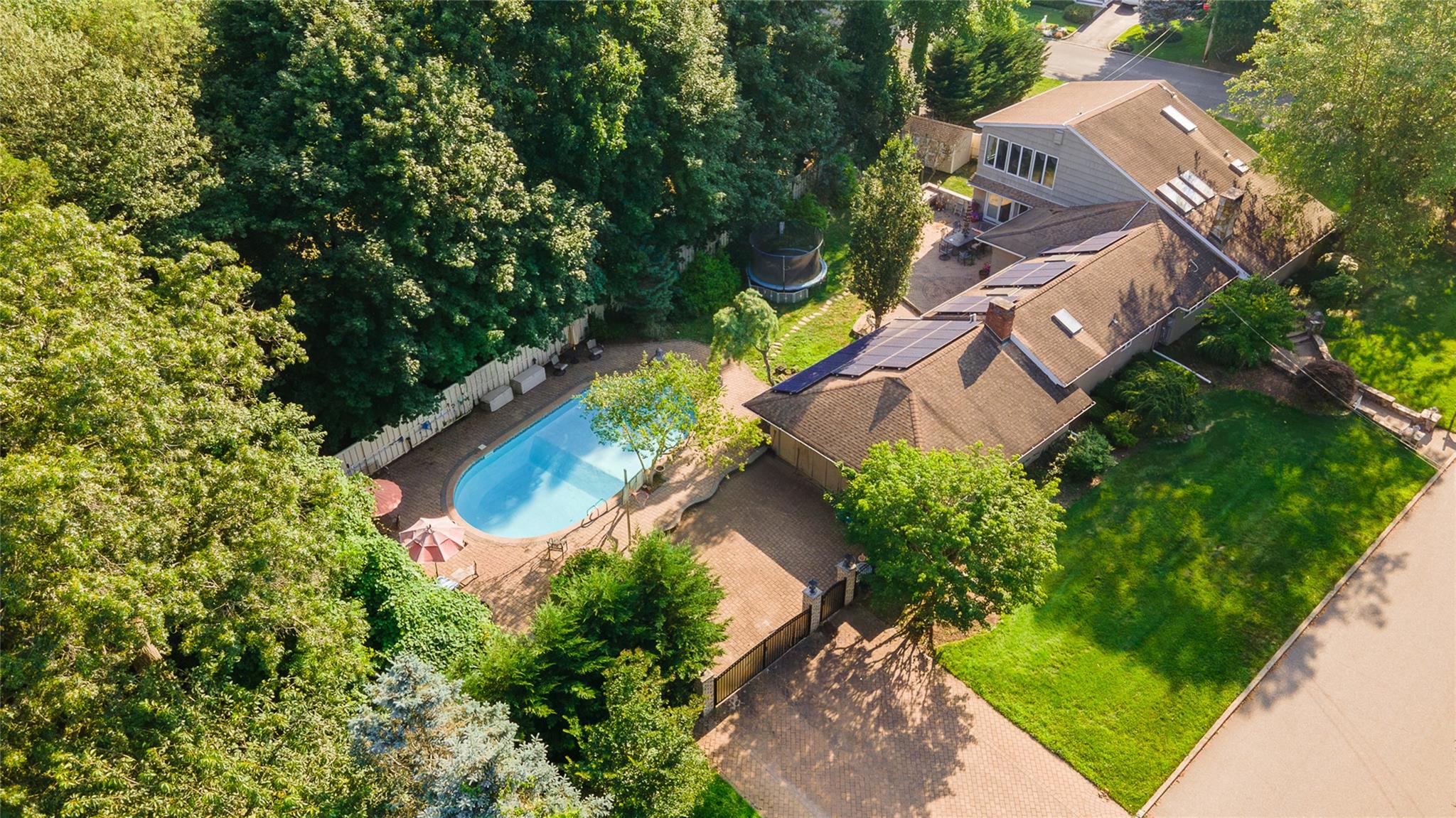 6 Cambridge Drive, Village of the Branch, NY 11787