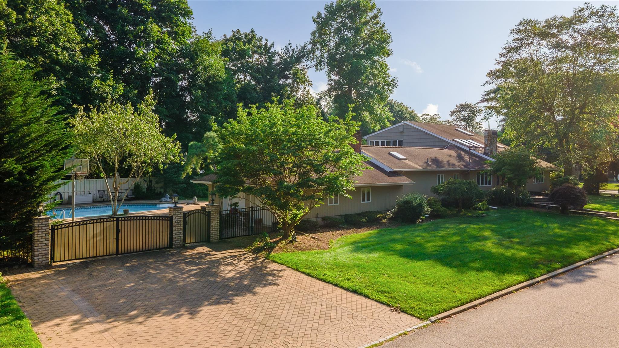 6 Cambridge Drive, Village of the Branch, NY 11787