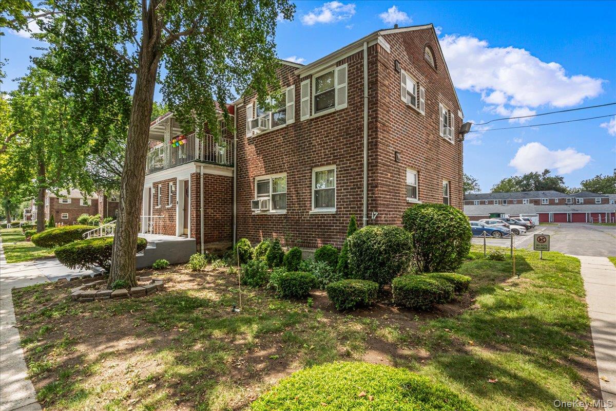 131-44 Laurelton Parkway # Lower, Rosedale, NY 11422