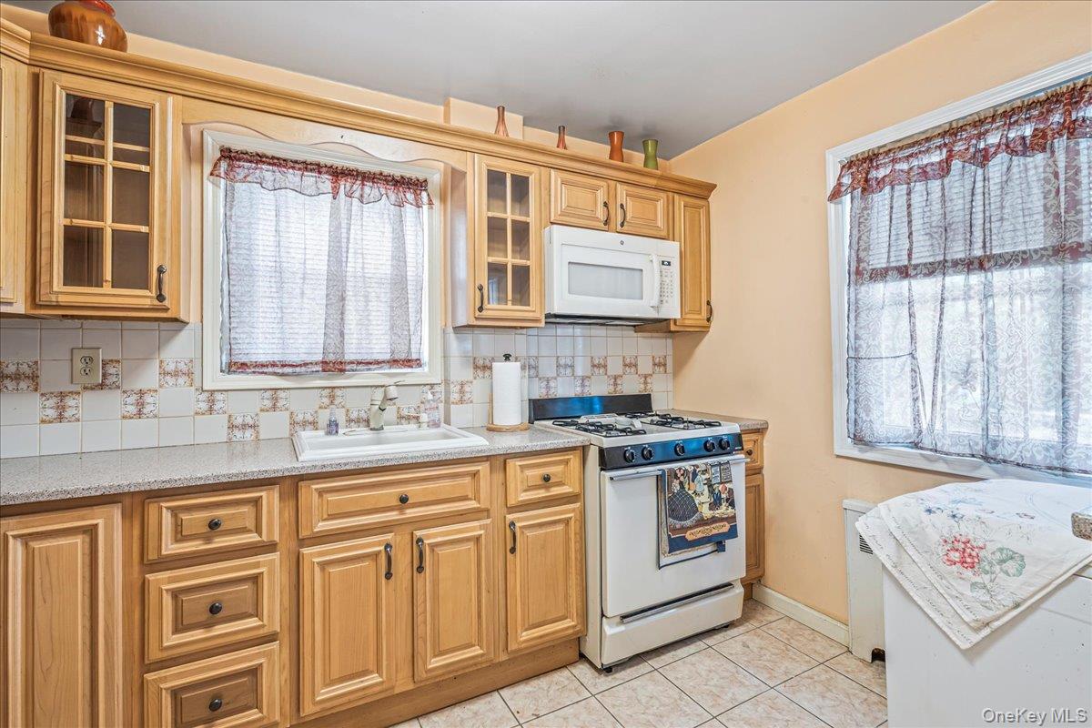 131-44 Laurelton Parkway # Lower, Rosedale, NY 11422