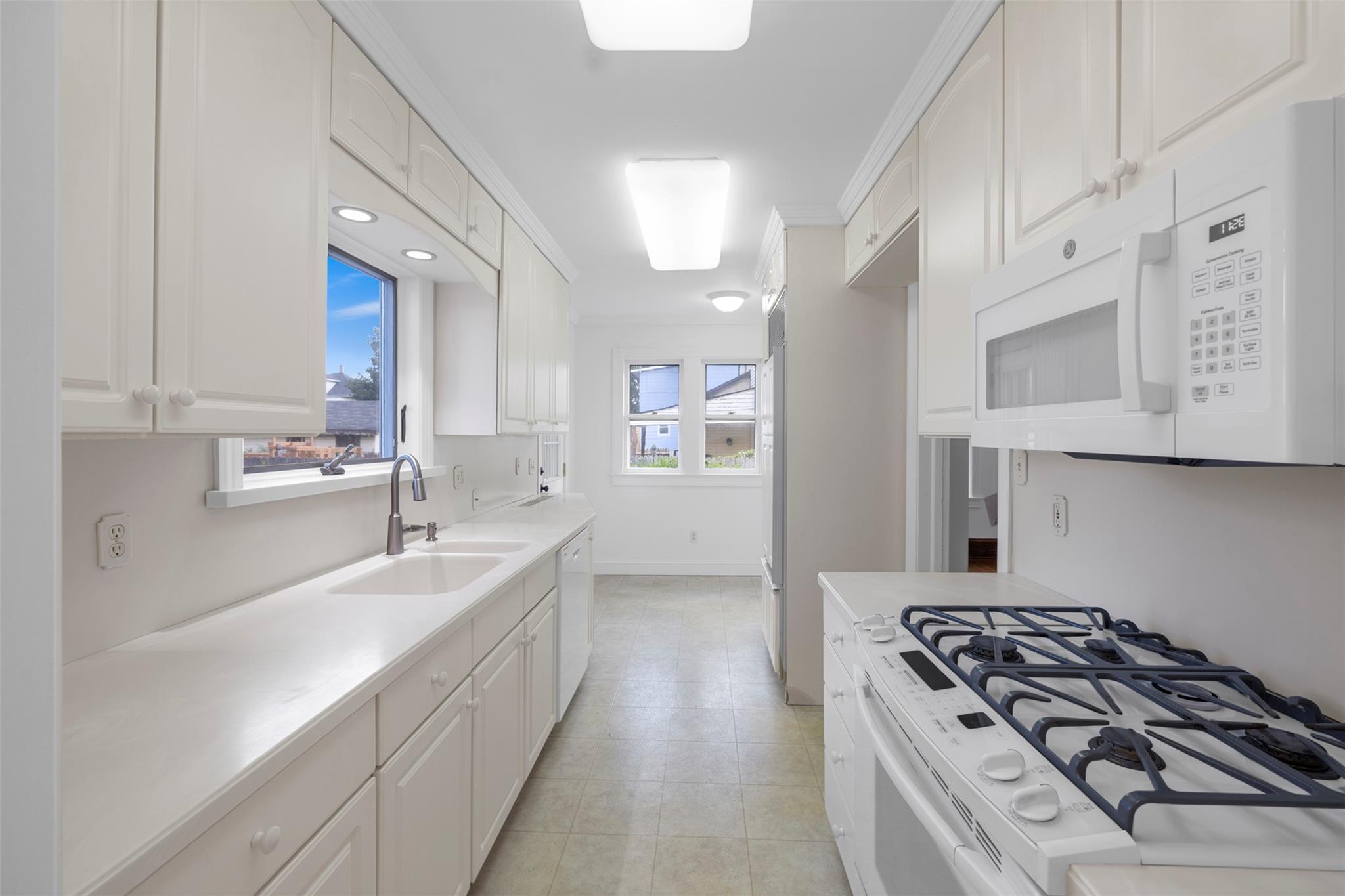 20 Kingston Avenue, Port Jervis, NY 12771