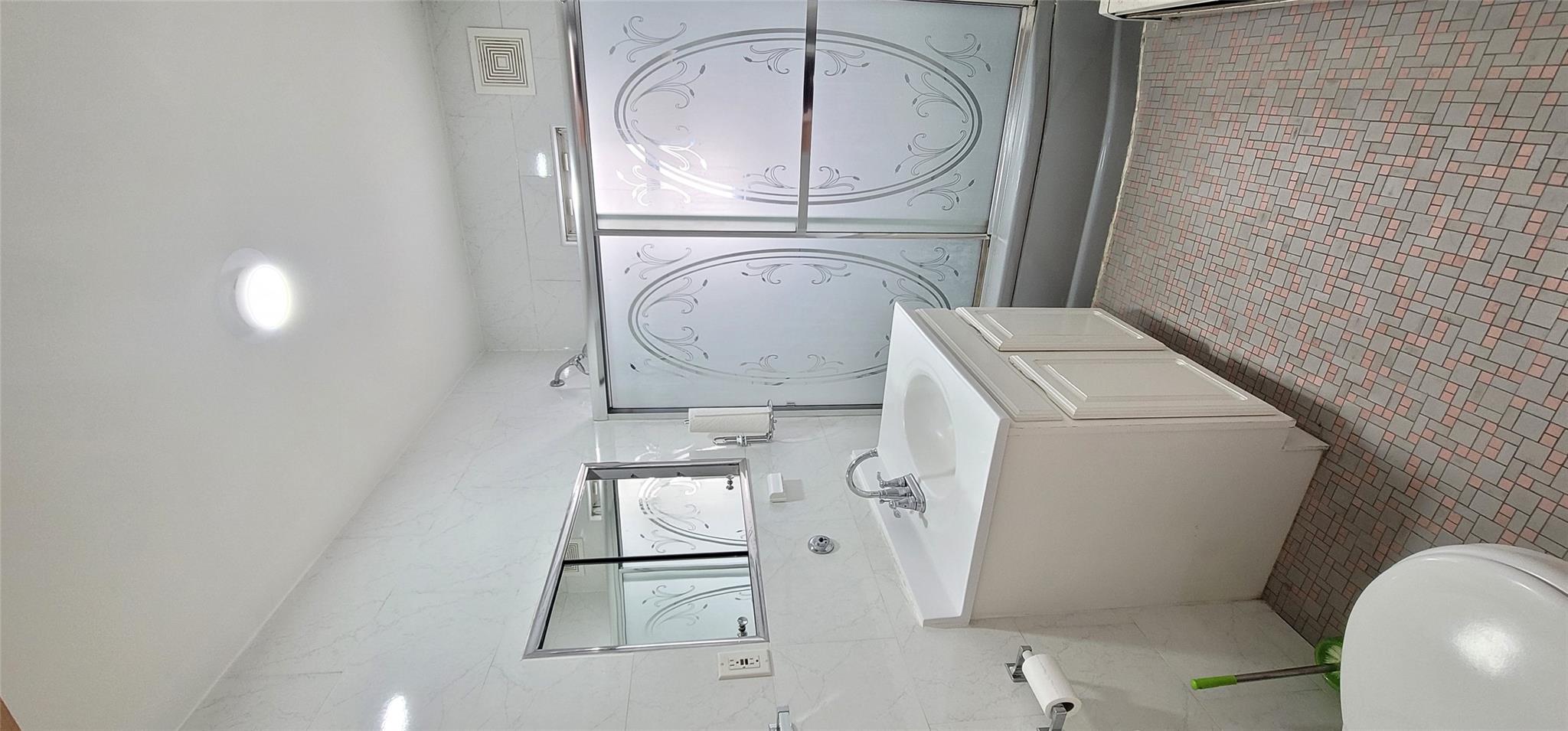 724 125th Street, College Point, NY 11356