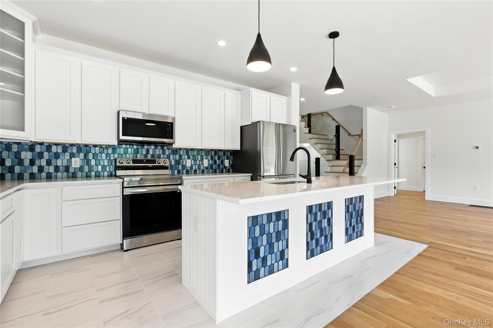 1708 Fieldstone Manor Drive, Mohegan Lake, NY 10547