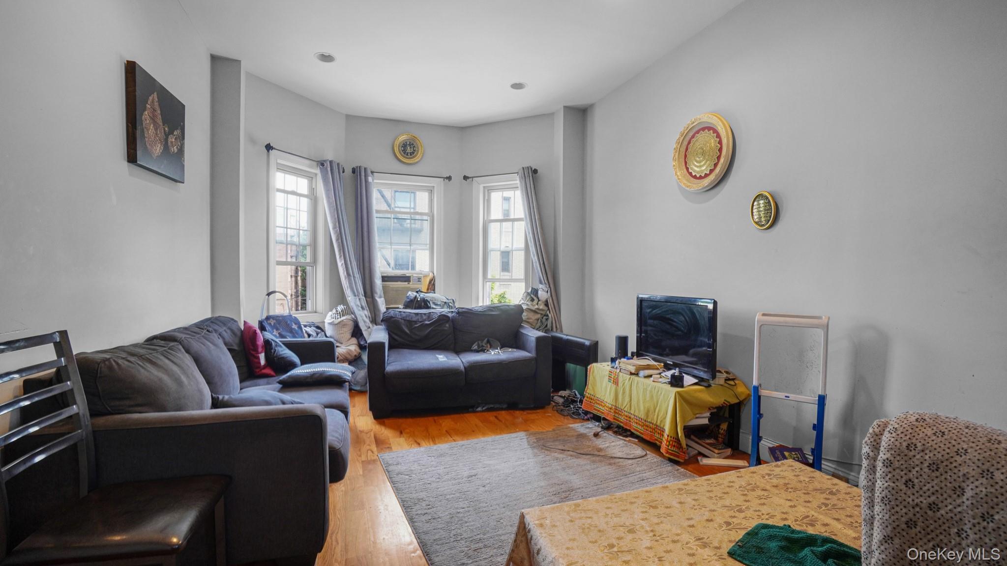 32 North Street, Bronx, NY 10468