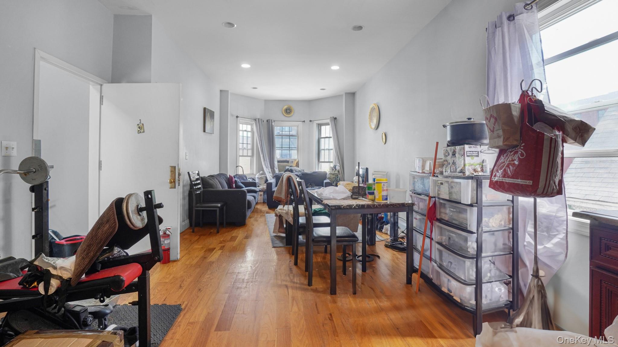 32 North Street, Bronx, NY 10468