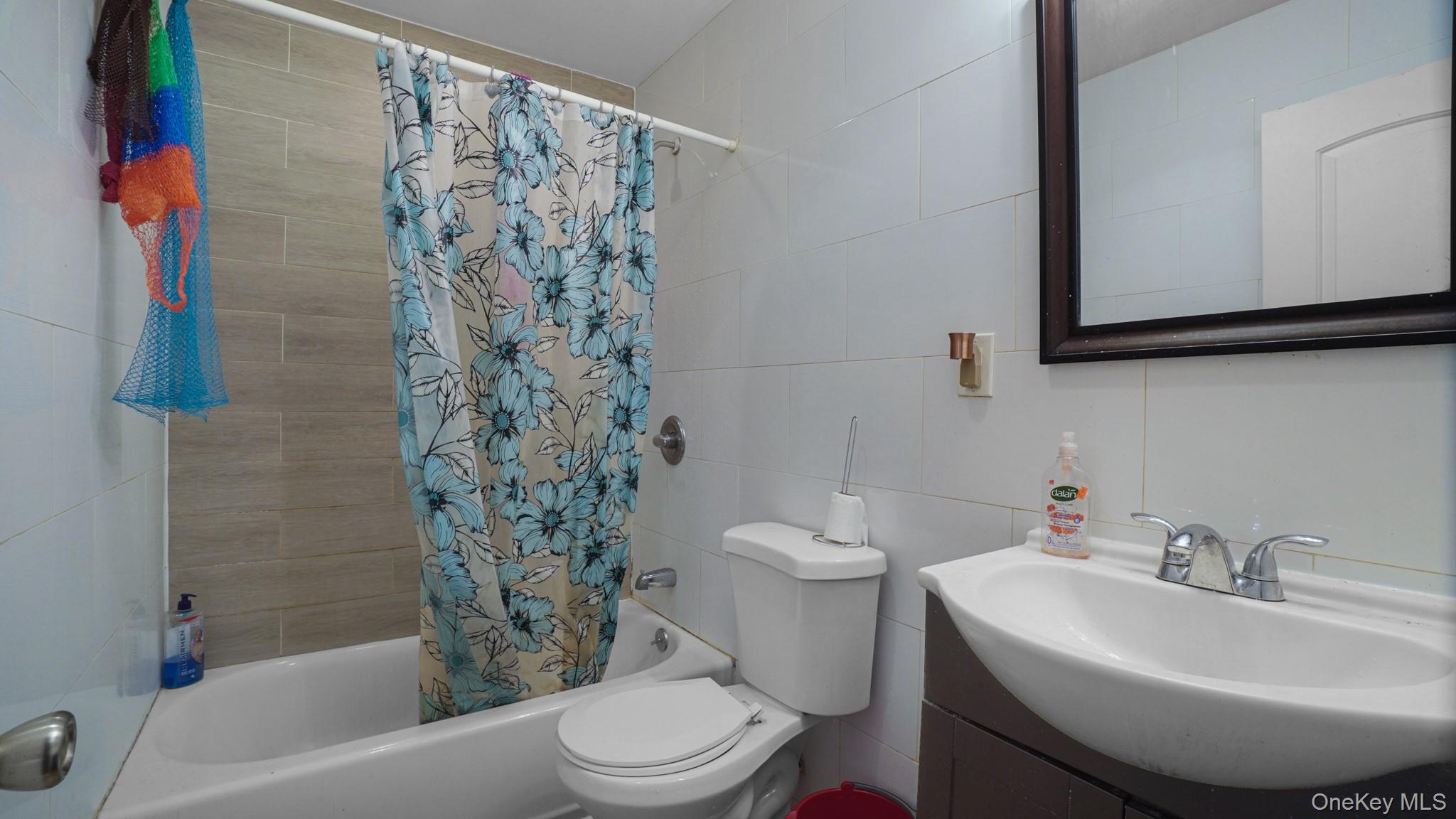 32 North Street, Bronx, NY 10468