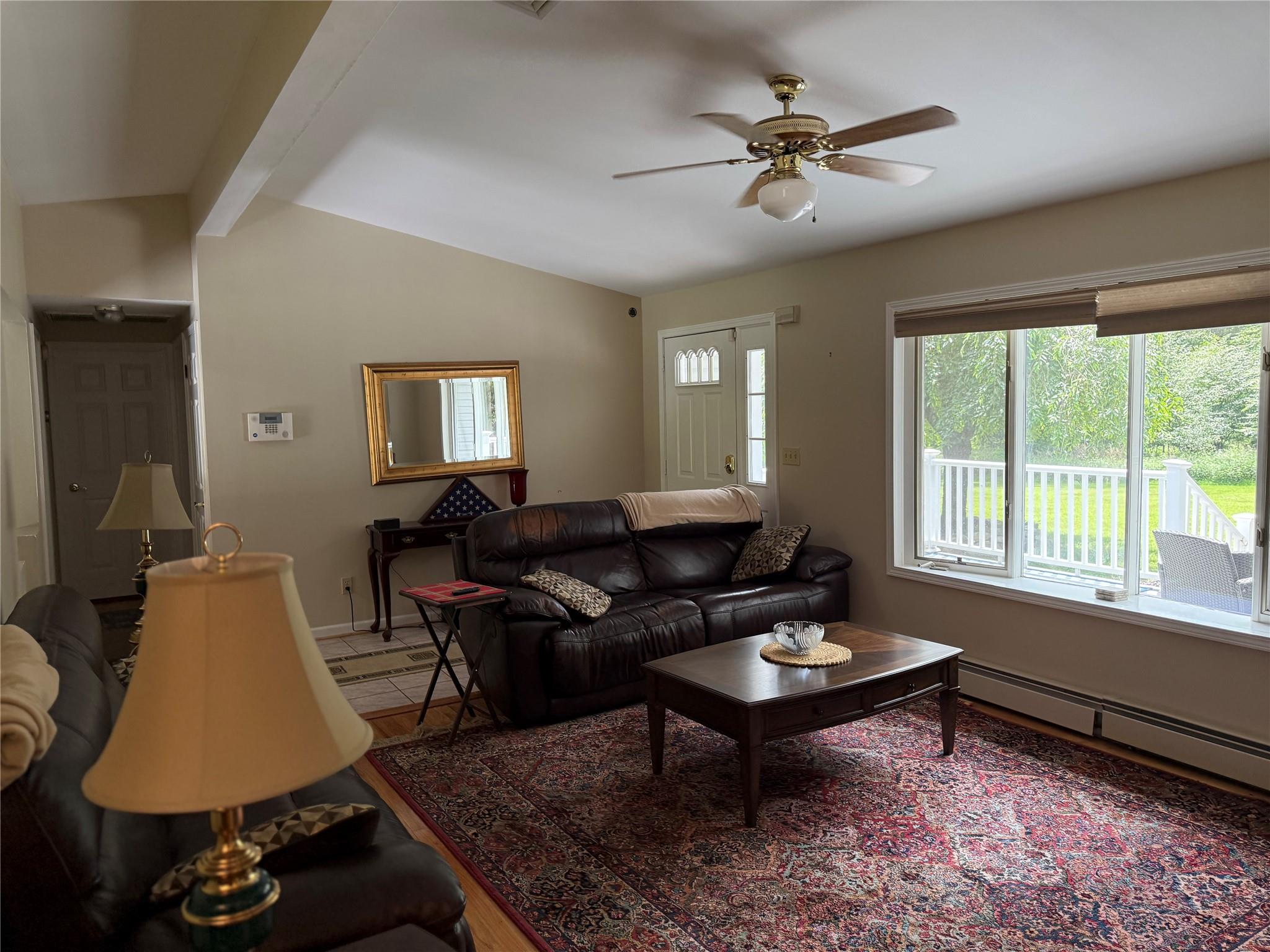 44 Pantelop Road, Bloomingburg, NY 12721