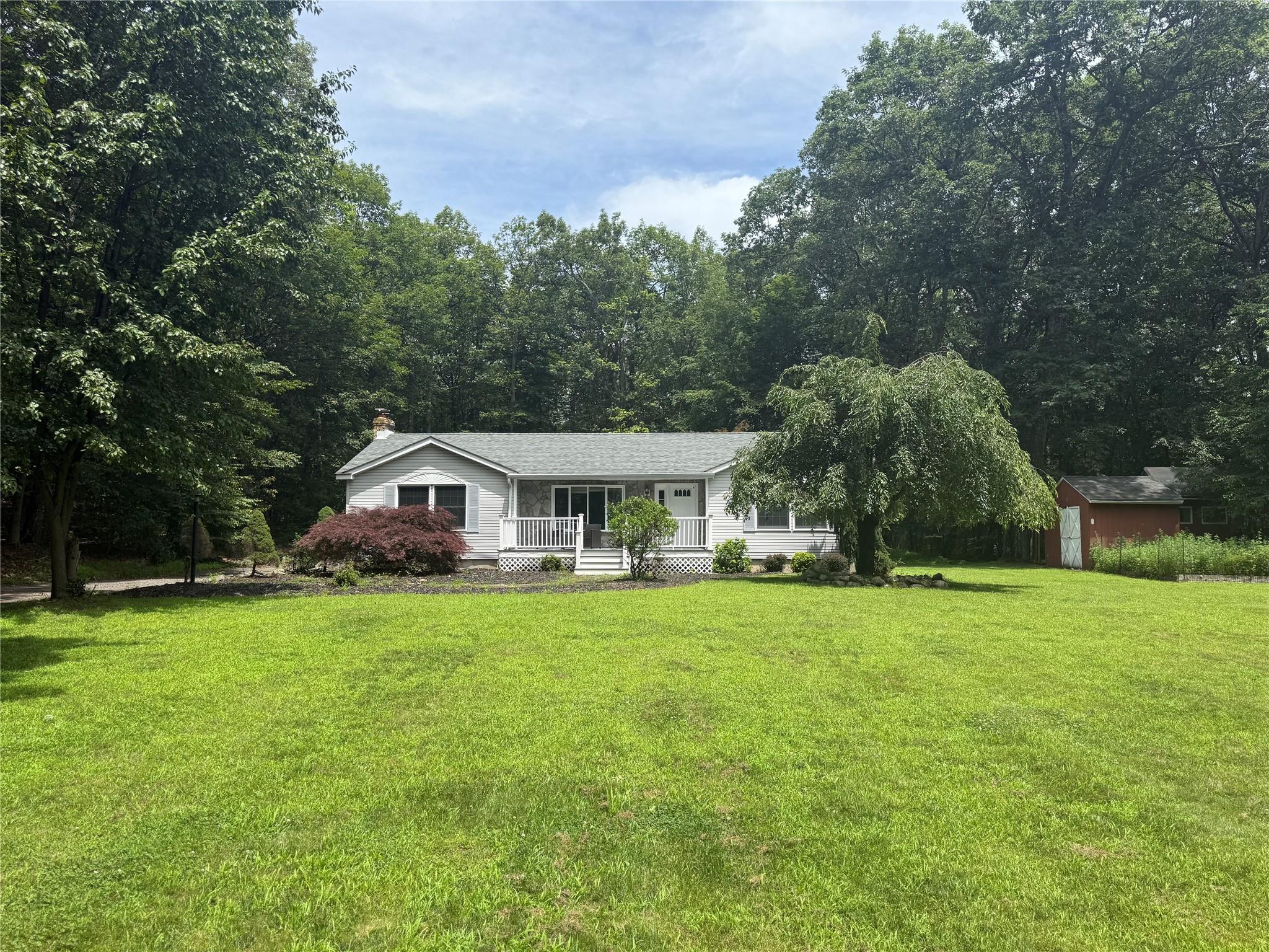 44 Pantelop Road, Bloomingburg, NY 12721