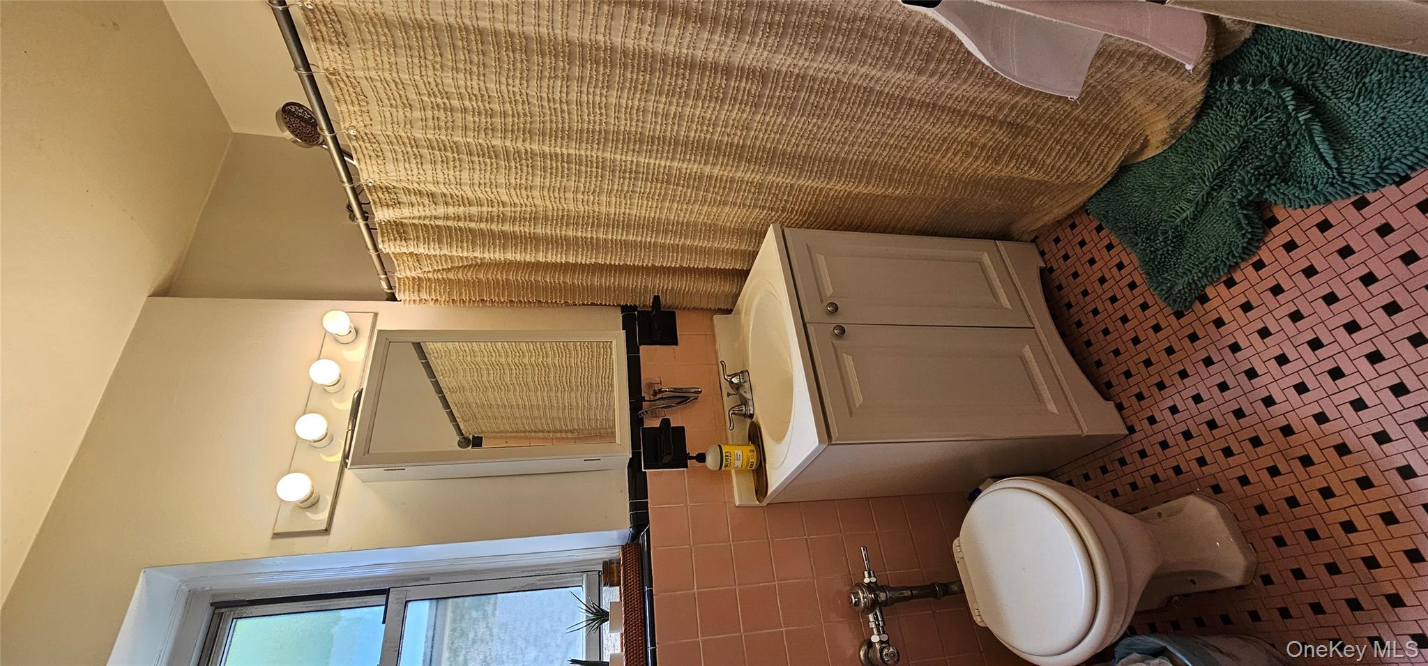 126 Church Street # 2D, New Rochelle, NY 10805