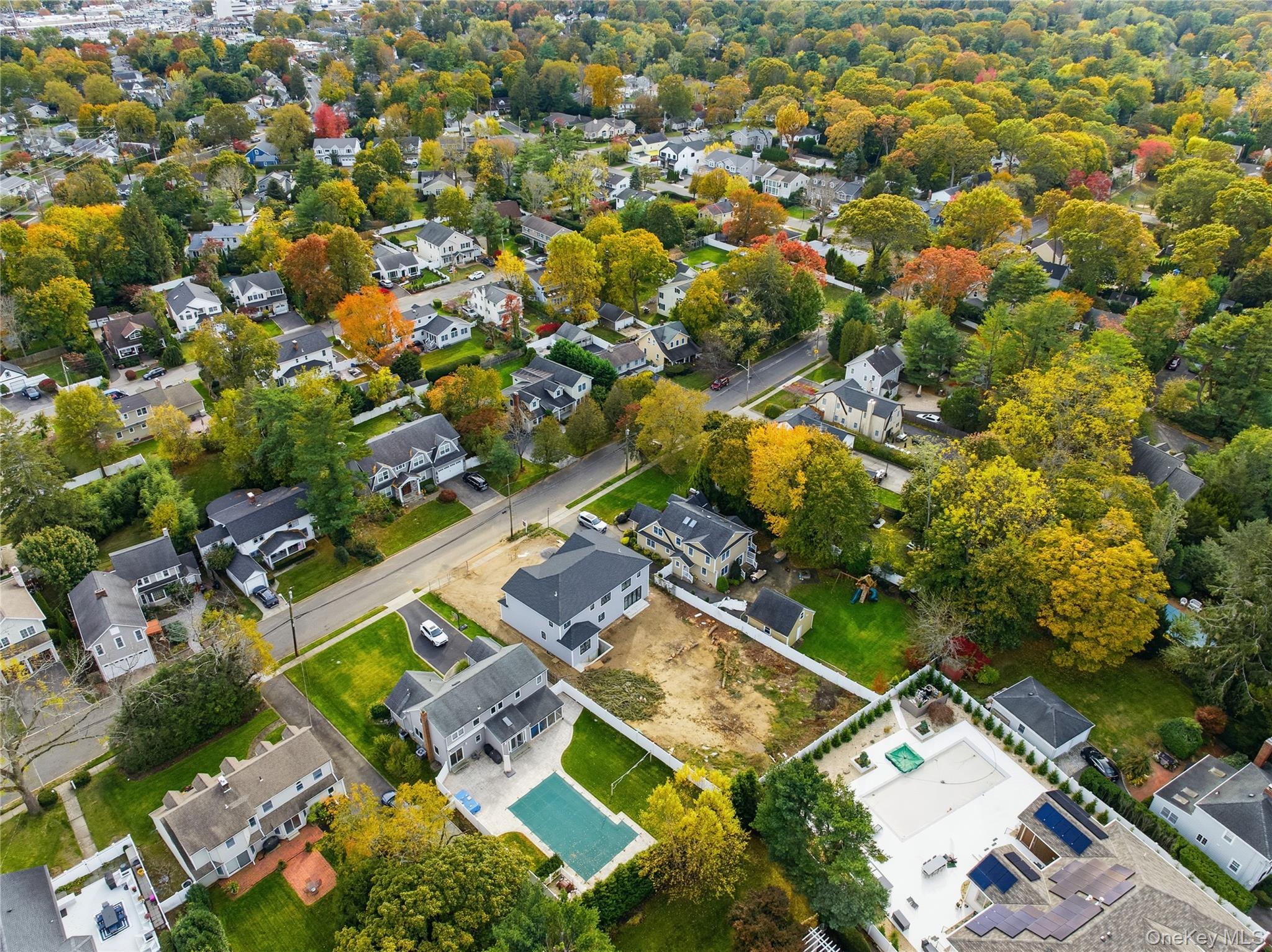 12 School House Lane, Syosset, NY 11791