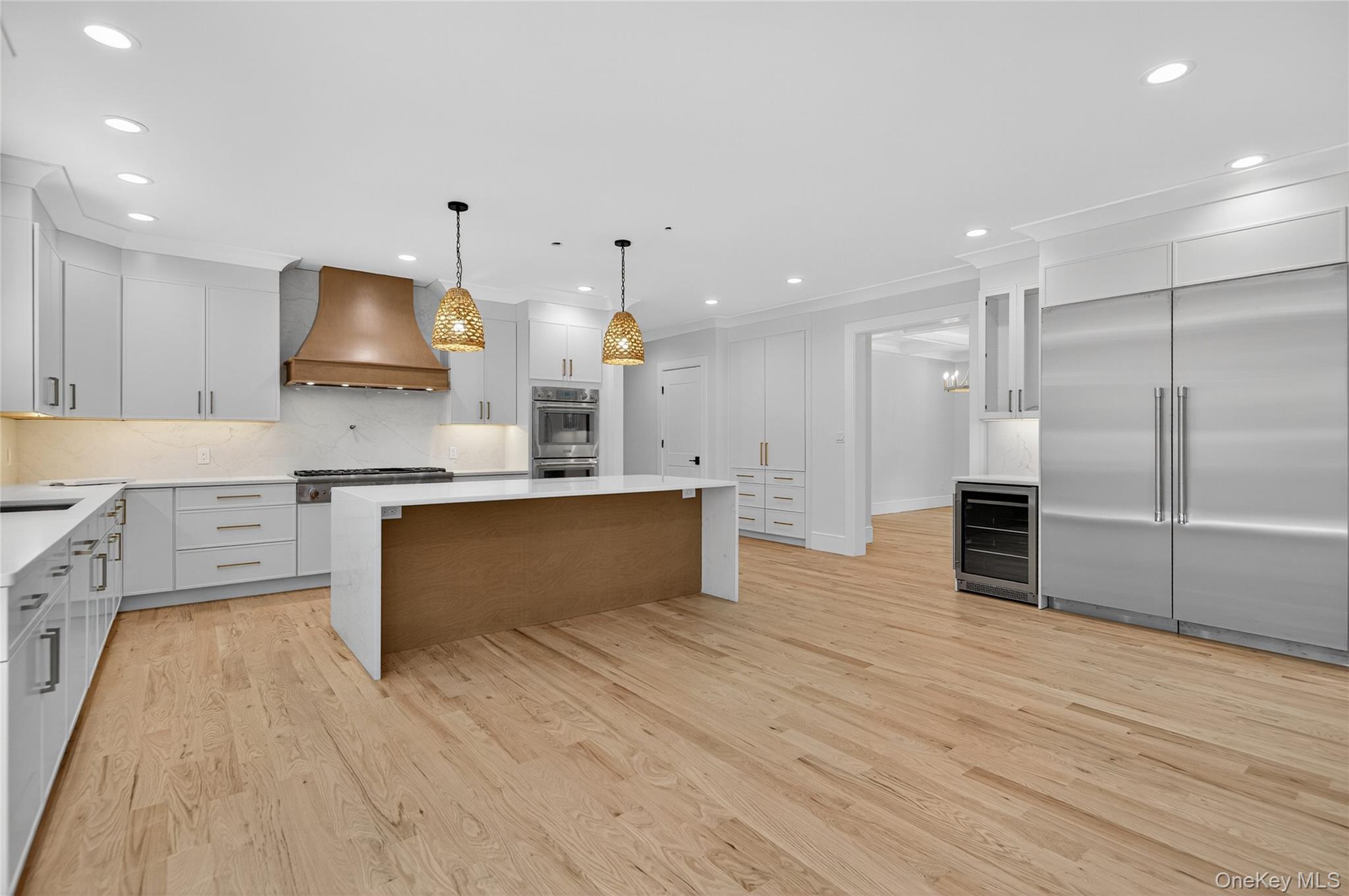 12 School House Lane, Syosset, NY 11791