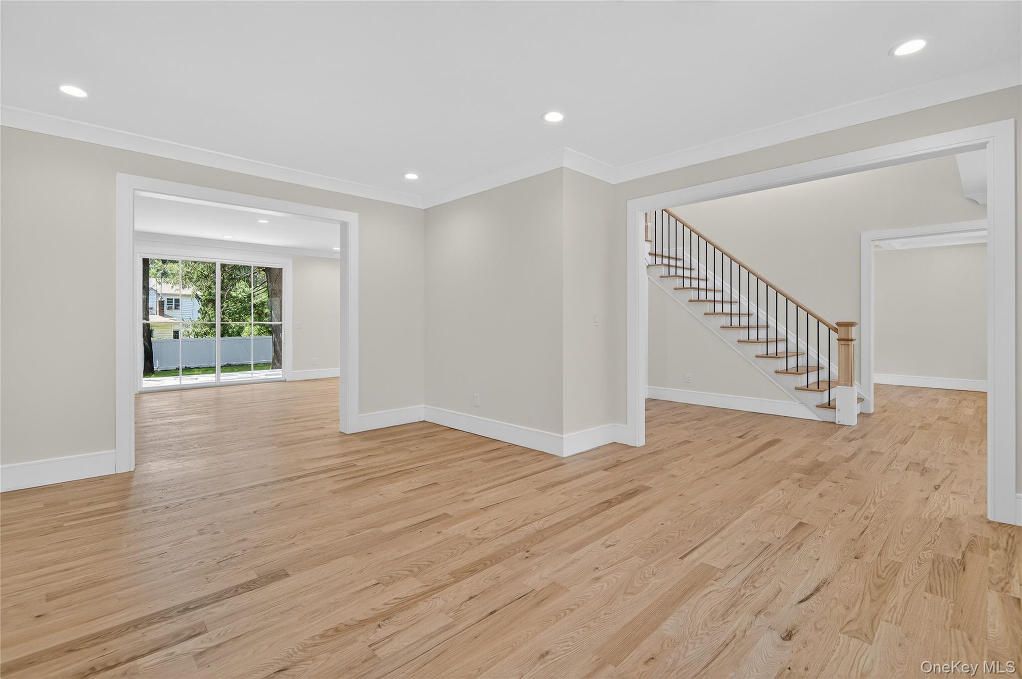 12 School House Lane, Syosset, NY 11791