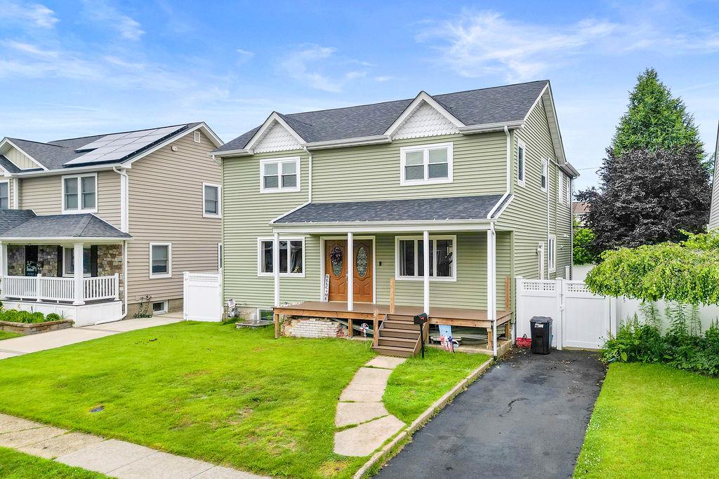 10 Airway Drive, Bellmore, NY 11710