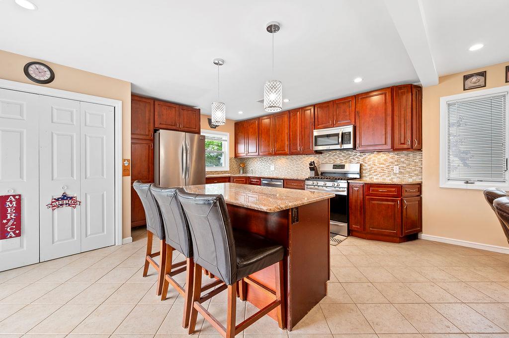 10 Airway Drive, Bellmore, NY 11710