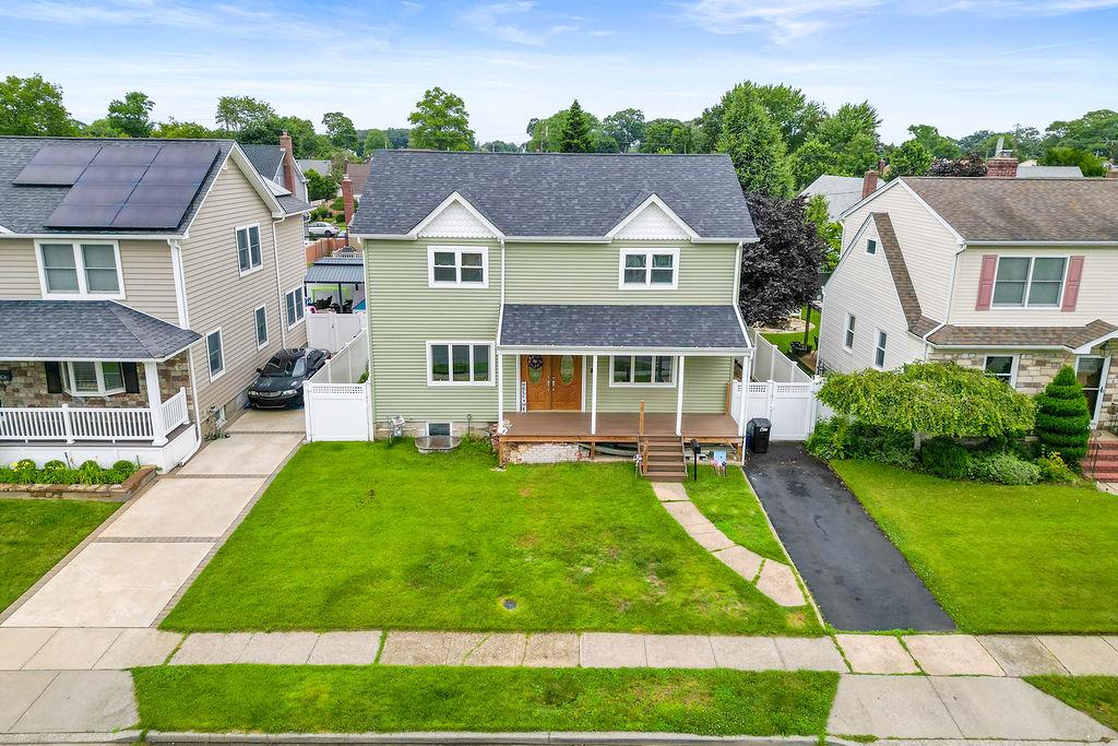 10 Airway Drive, Bellmore, NY 11710