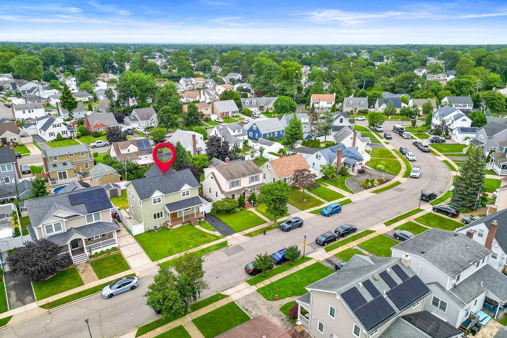 10 Airway Drive, Bellmore, NY 11710