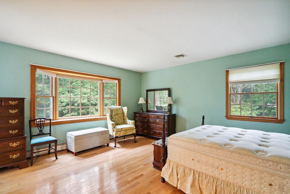 163 Miller Place Road, Miller Place, NY 11764