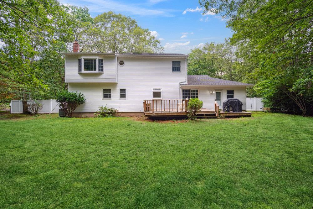 163 Miller Place Road, Miller Place, NY 11764