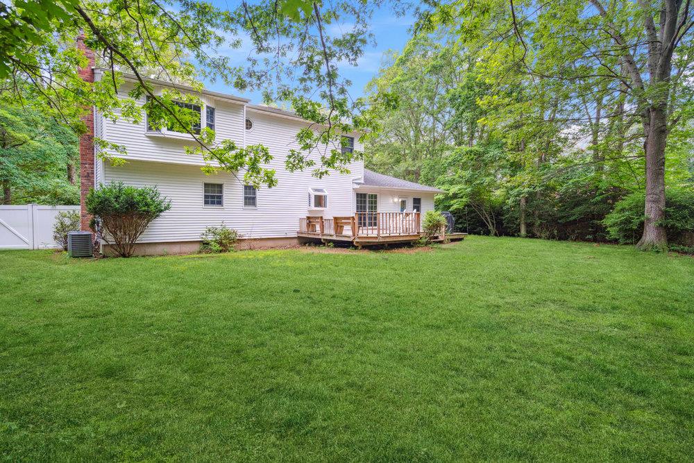 163 Miller Place Road, Miller Place, NY 11764