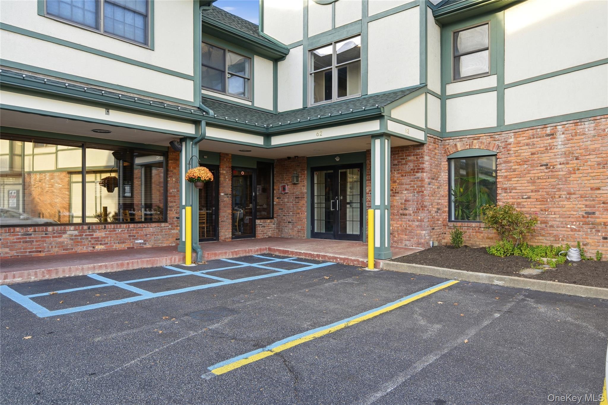 62 South Street # 201, Oyster Bay, NY 11771