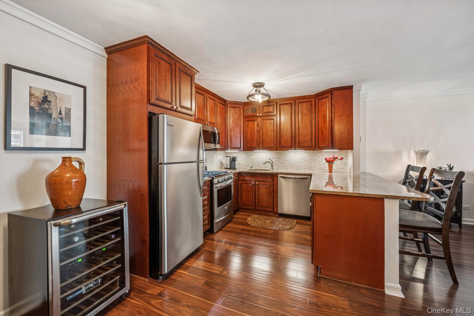 18-15 215th Street # 9J, Bayside, NY 11360