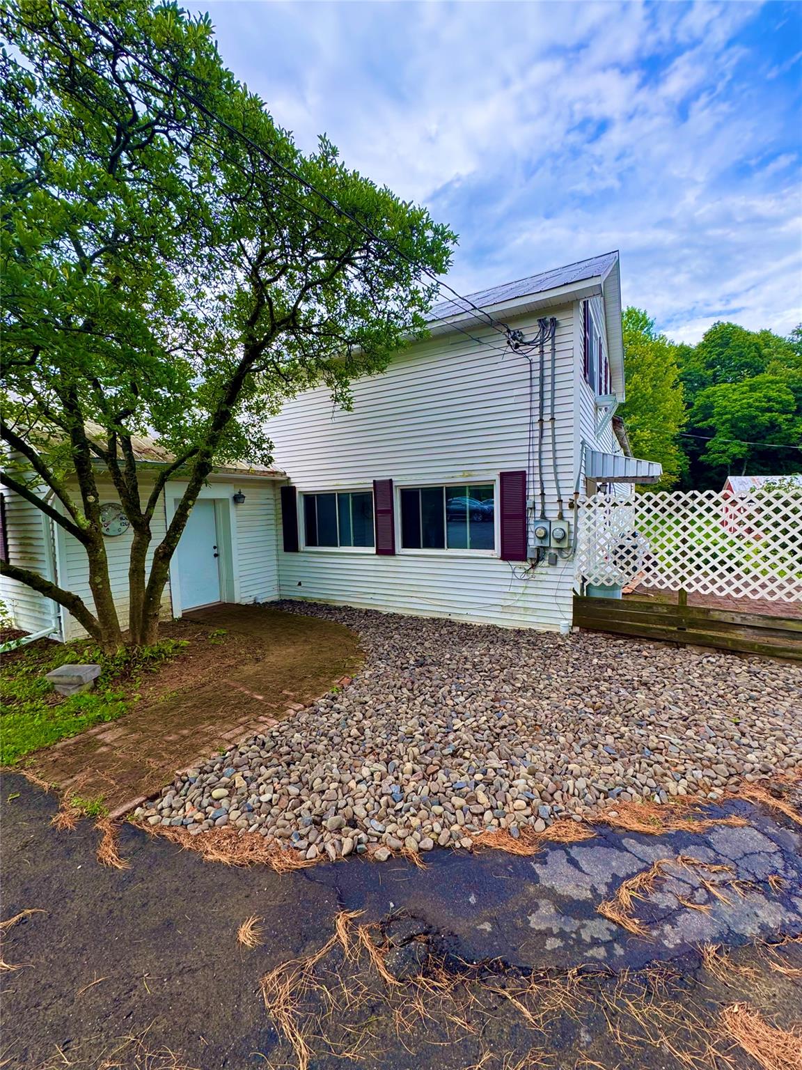 30 Schoonmaker Lane, Stone Ridge, NY 12484