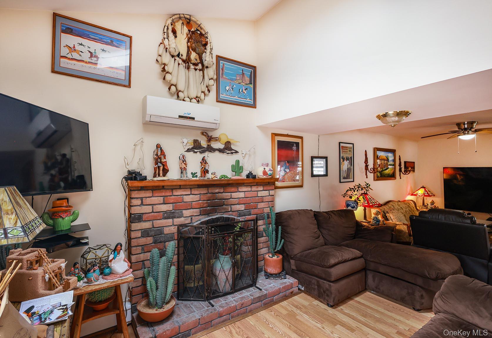 42 Adobe Drive, Shirley, NY 11967