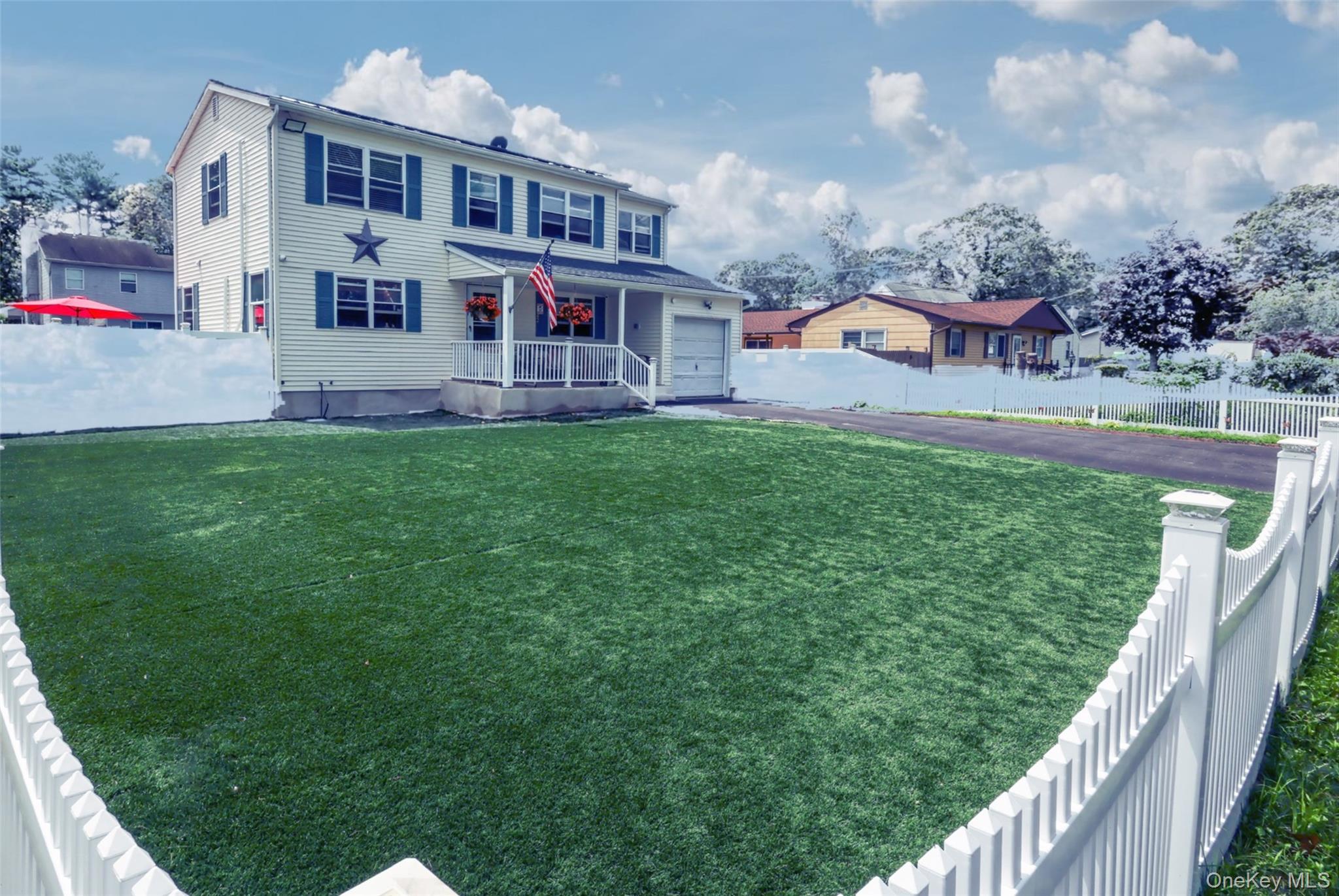 42 Adobe Drive, Shirley, NY 11967