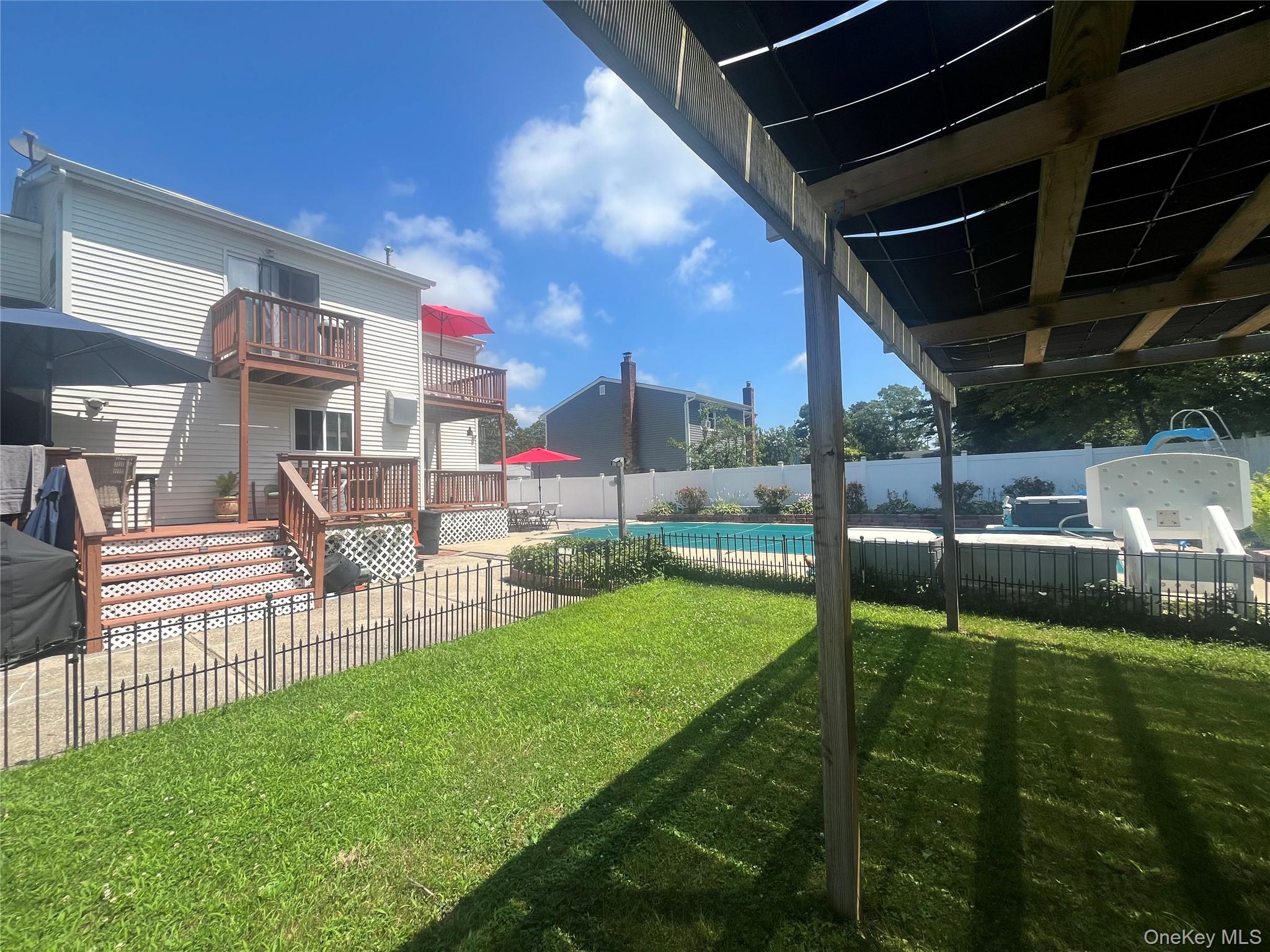 42 Adobe Drive, Shirley, NY 11967