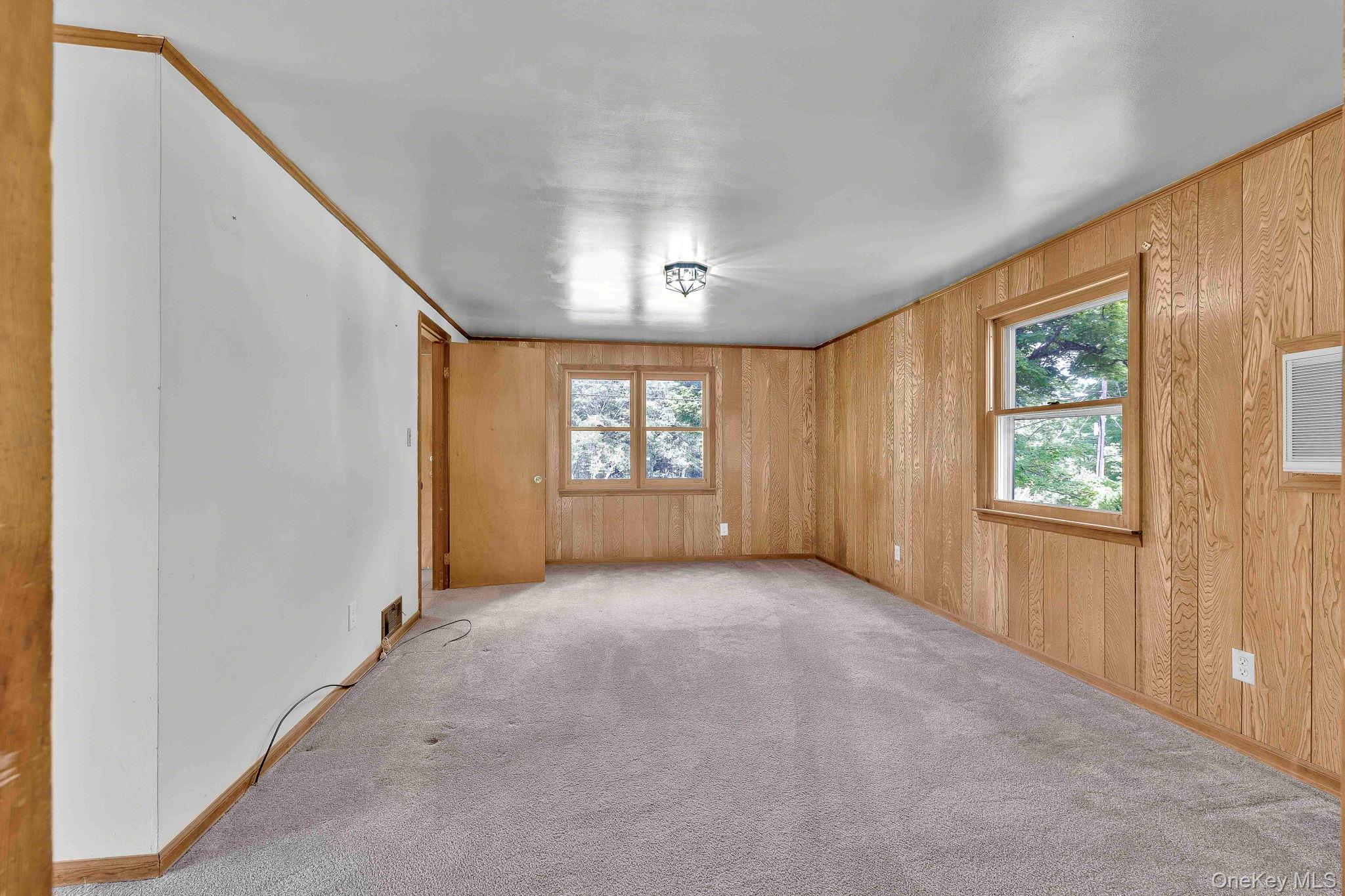 767 Cherrytown Road, Kerhonkson, NY 12446