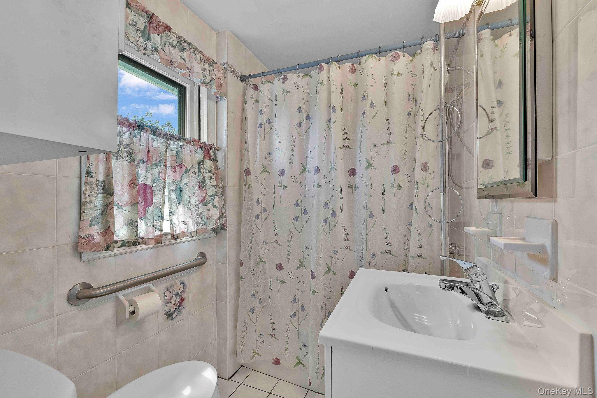 767 Cherrytown Road, Kerhonkson, NY 12446