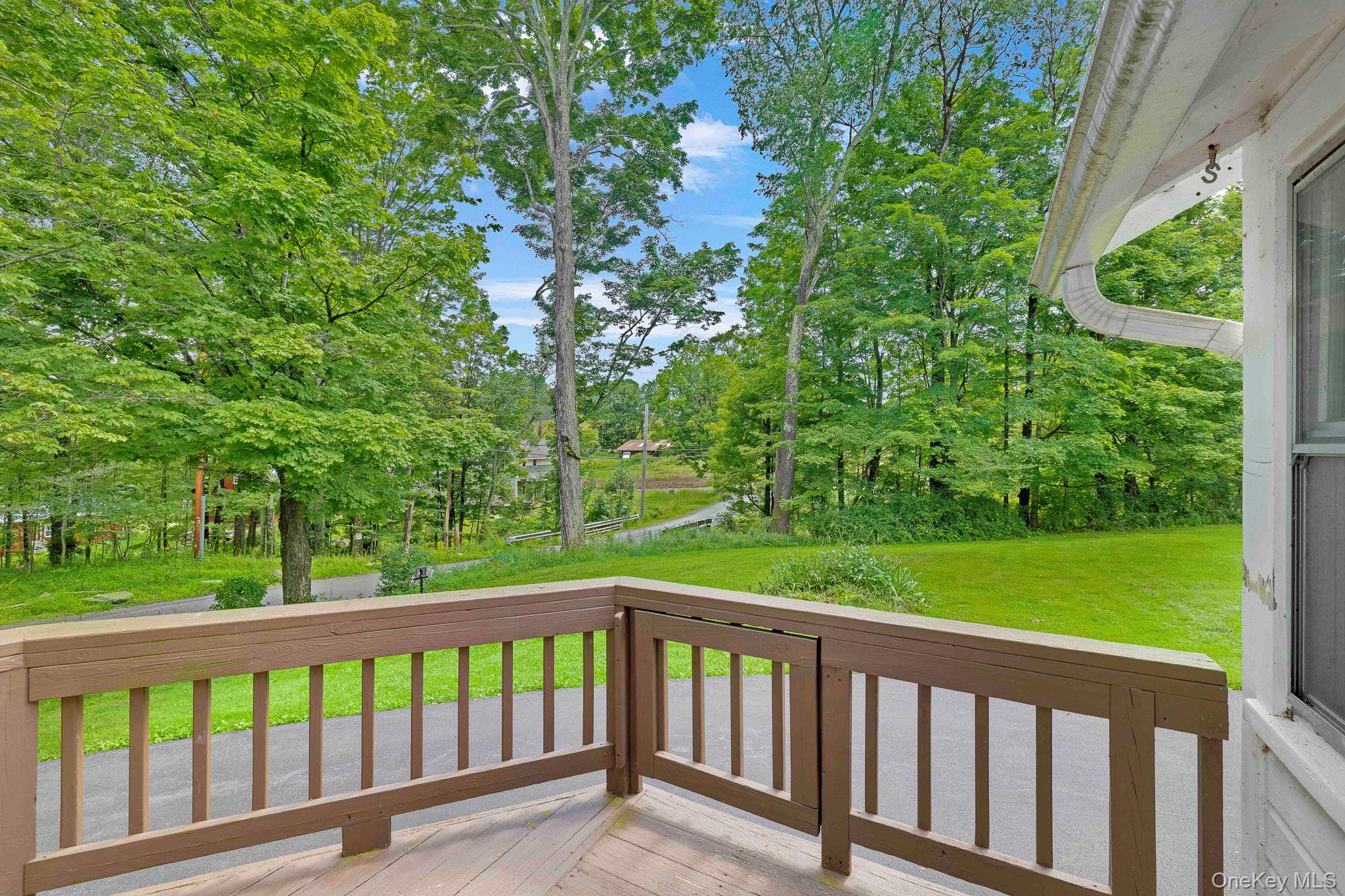 767 Cherrytown Road, Kerhonkson, NY 12446