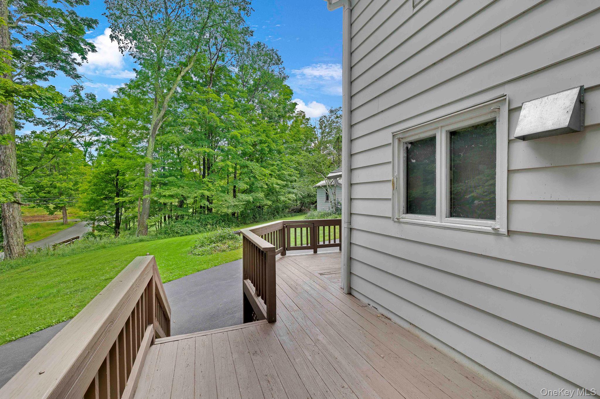 767 Cherrytown Road, Kerhonkson, NY 12446