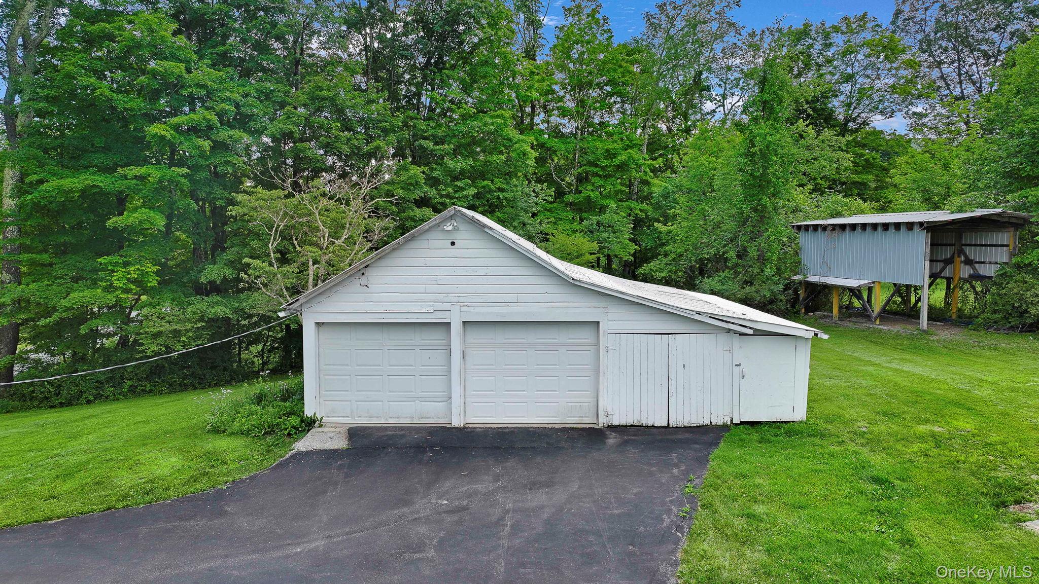 767 Cherrytown Road, Kerhonkson, NY 12446