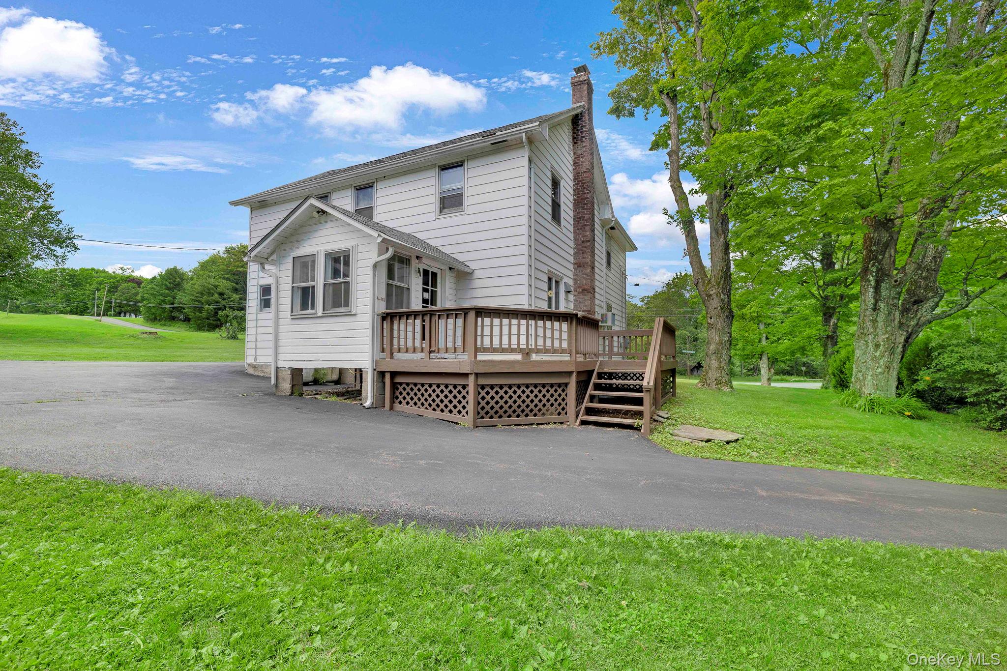 767 Cherrytown Road, Kerhonkson, NY 12446