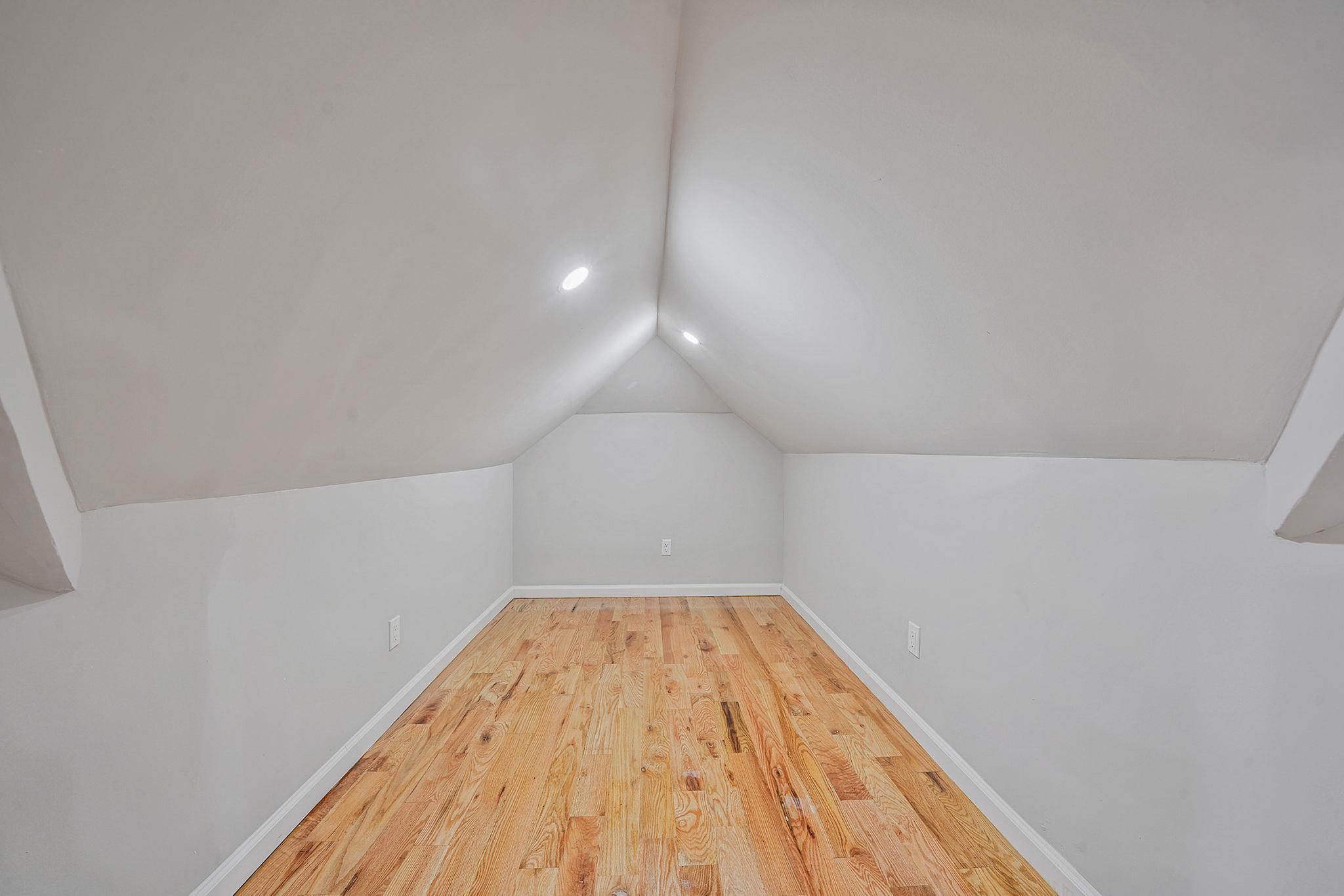 21609 104th Avenue, Queens Village, NY 11429