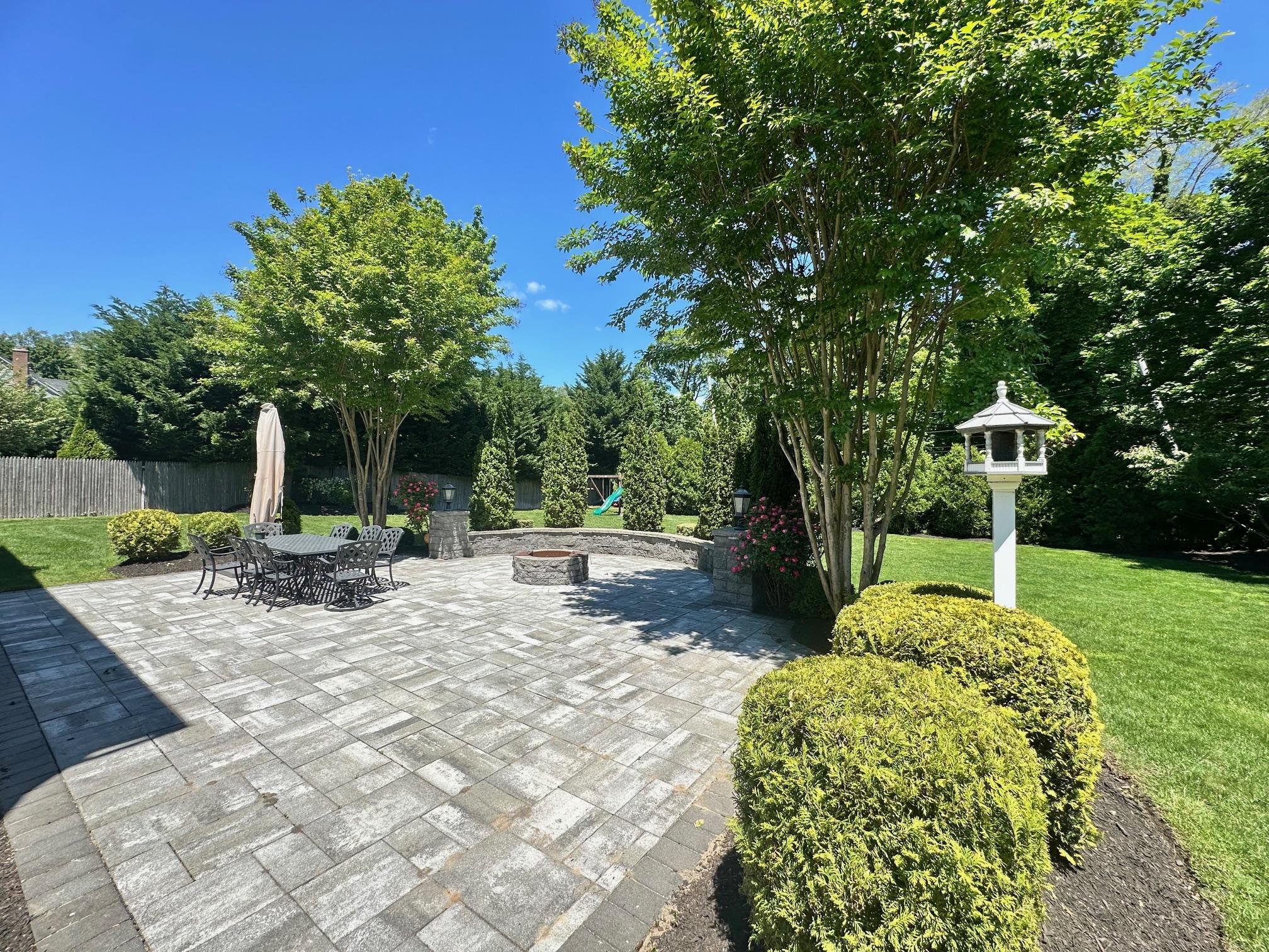 1 Ada Lane, East Setauket, NY 11733