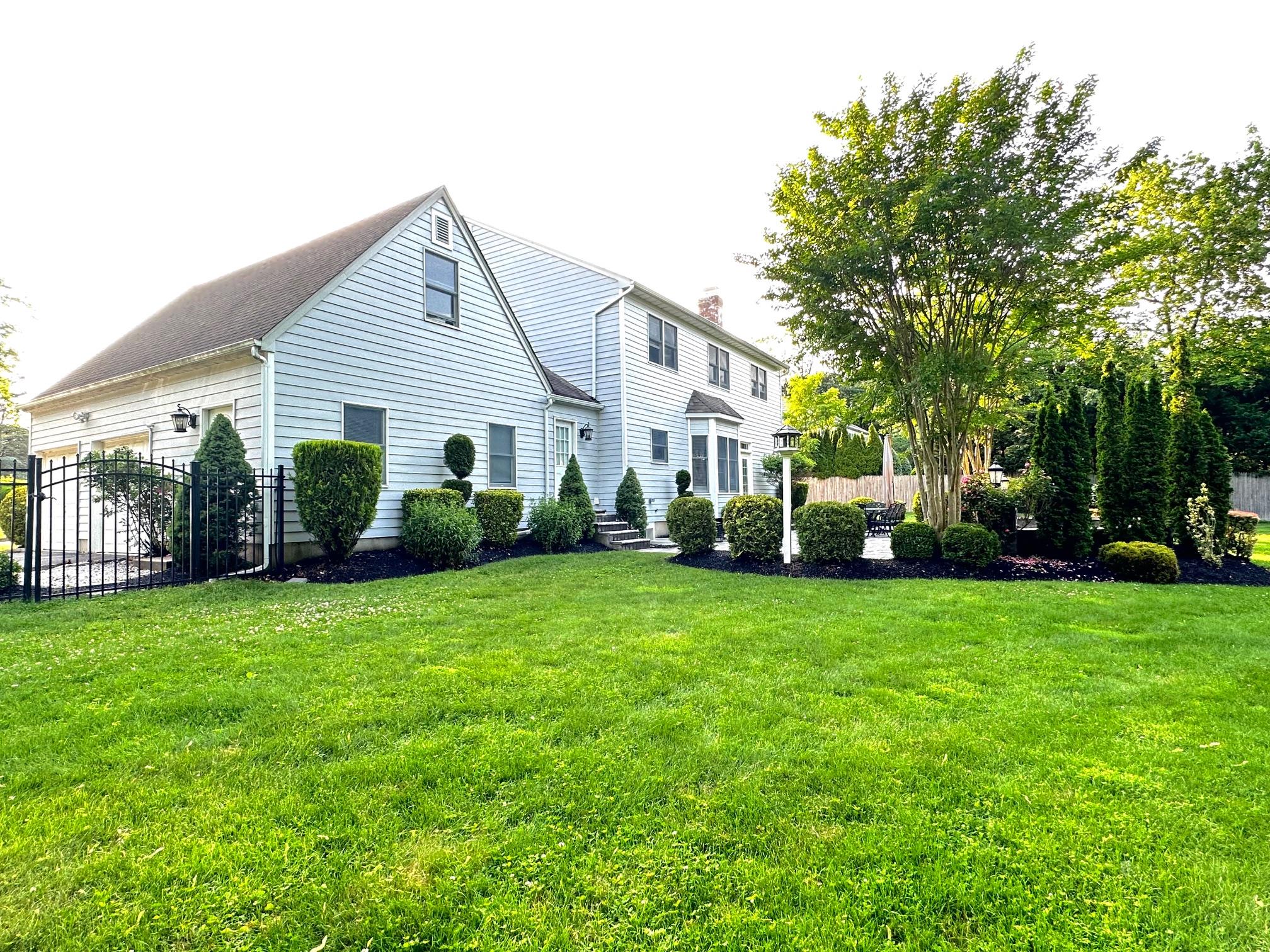 1 Ada Lane, East Setauket, NY 11733