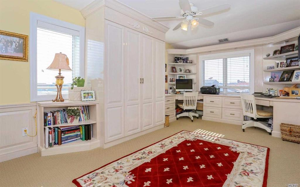 751 W Park Avenue, Long Beach, NY 11561