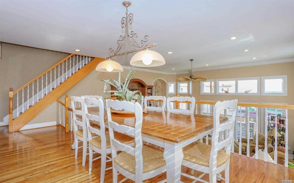 751 W Park Avenue, Long Beach, NY 11561