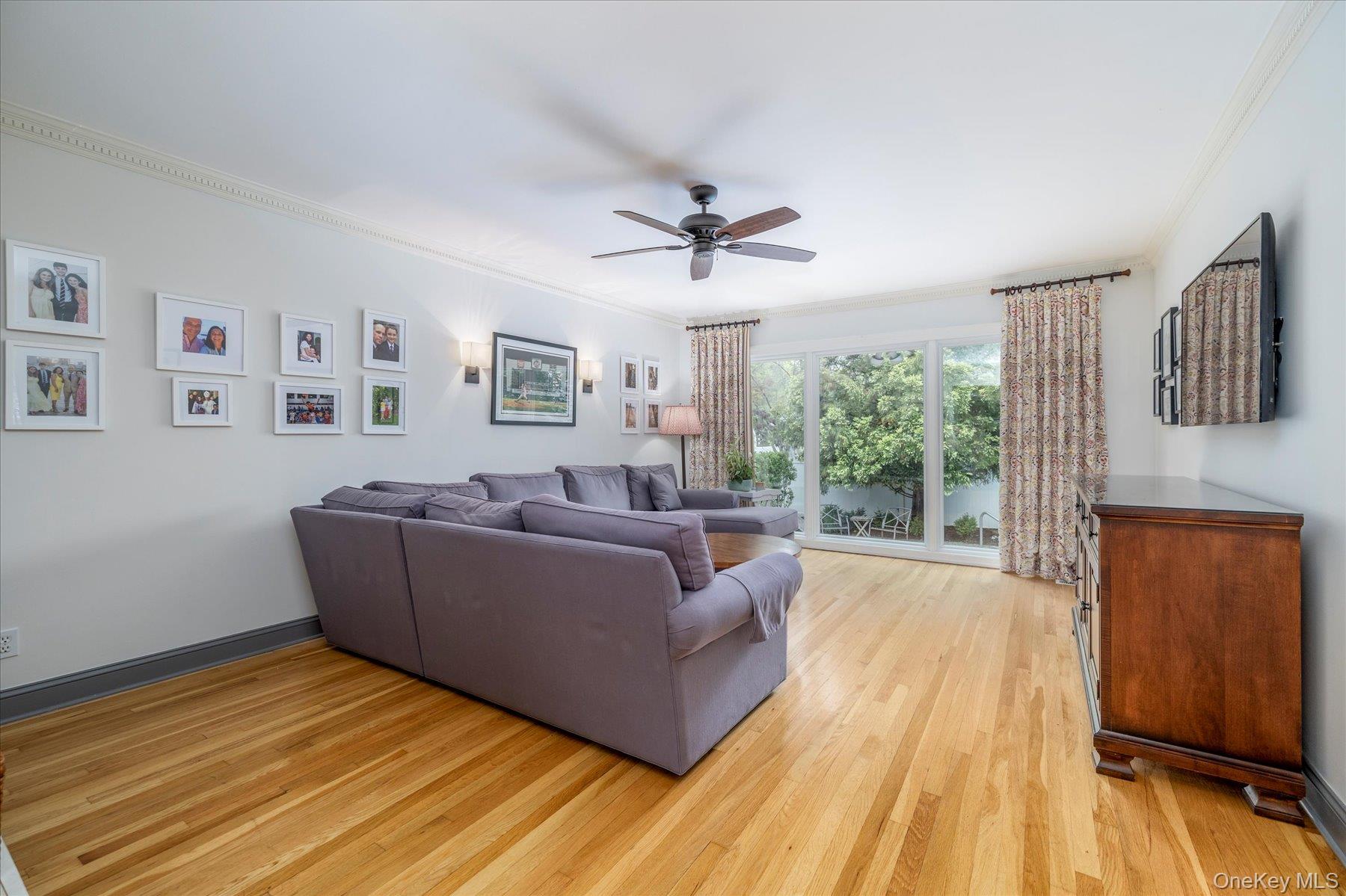 6 Blenheim Court, Rockville Centre, NY 11570